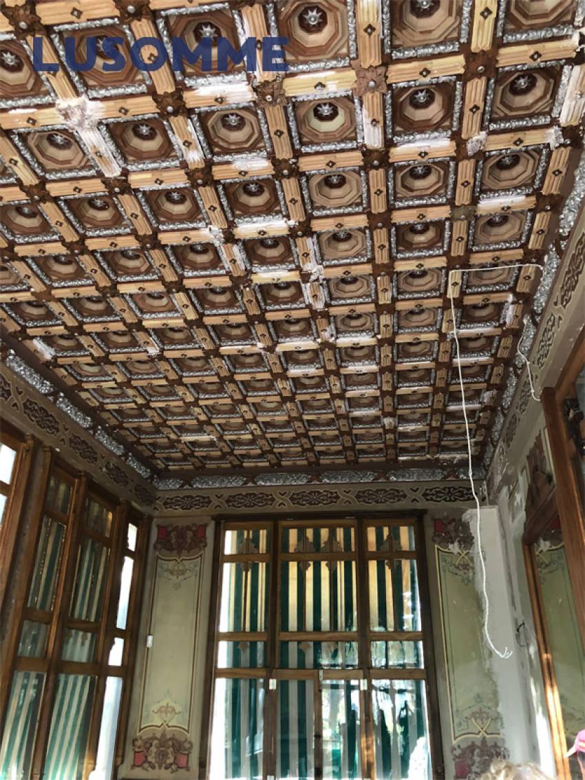 Descripción 451 - Sin comisión inmobiliaria.

Singular Palacete  del Siglo  XIX en La Villajoiosa, con 87.000 m² de parcela con plantación de cítricos 