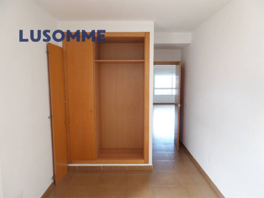 Descripción 477 - Sin comisión inmobiliaria.
Piso en venta en Plaza de la Música, Miramar.

Vivienda en primer piso, en edificio de 2007 con ascensor.
