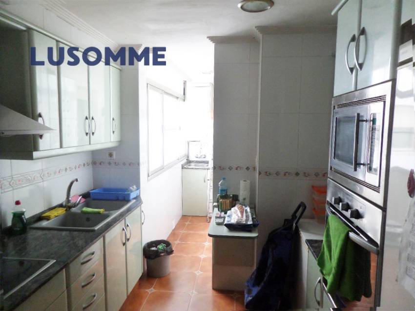 Descripción 478 - Piso en venta en Carrer Astúries, en Las Islas, la mejor zona de Puerto de Sagunto.

A 6 minutos a pie (500m) de la playa, con vistas al