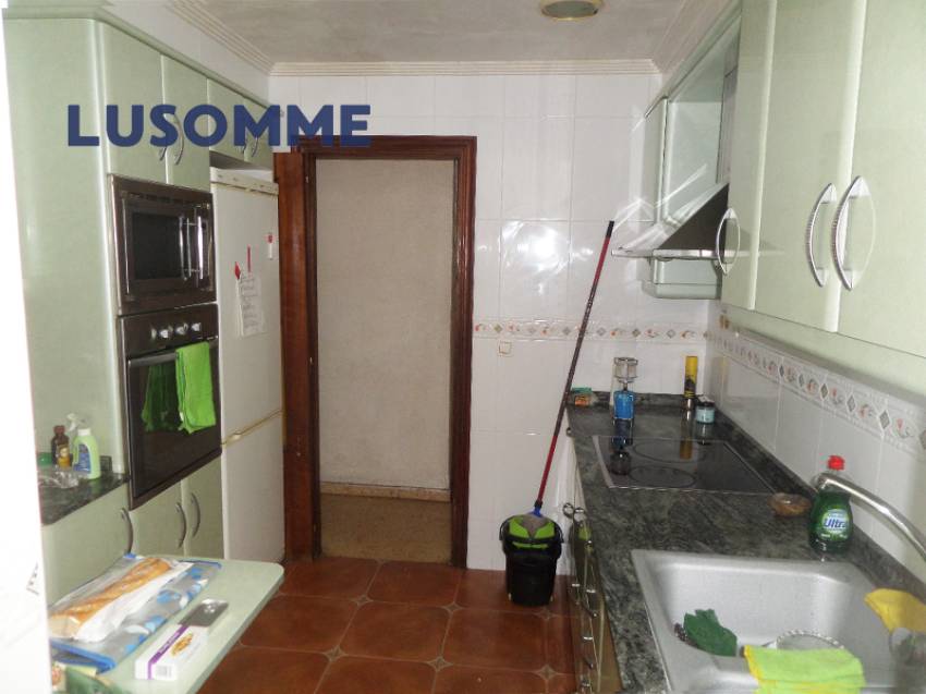 Descripción 478 - Piso en venta en Carrer Astúries, en Las Islas, la mejor zona de Puerto de Sagunto.

A 6 minutos a pie (500m) de la playa, con vistas al