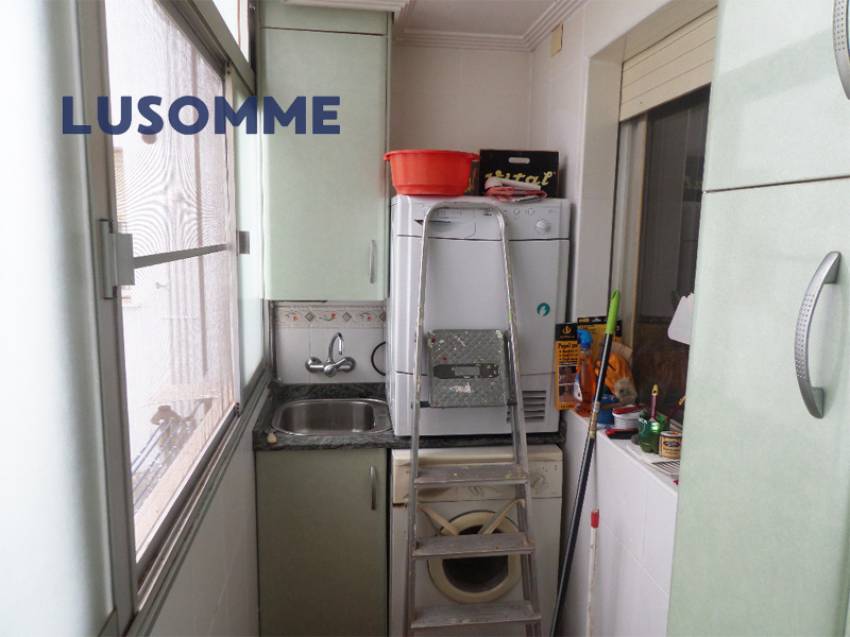 Descripción 478 - Piso en venta en Carrer Astúries, en Las Islas, la mejor zona de Puerto de Sagunto.

A 6 minutos a pie (500m) de la playa, con vistas al