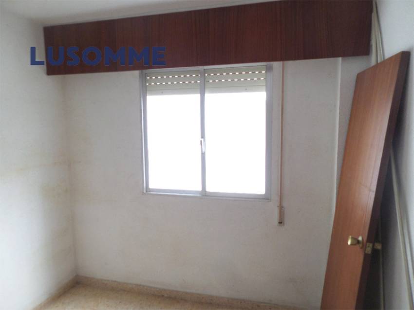 Descripción 478 - Piso en venta en Carrer Astúries, en Las Islas, la mejor zona de Puerto de Sagunto.

A 6 minutos a pie (500m) de la playa, con vistas al