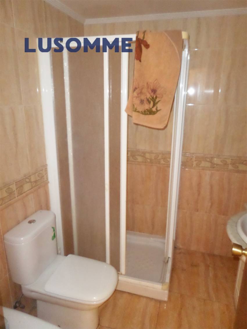 Descripción 478 - Piso en venta en Carrer Astúries, en Las Islas, la mejor zona de Puerto de Sagunto.

A 6 minutos a pie (500m) de la playa, con vistas al