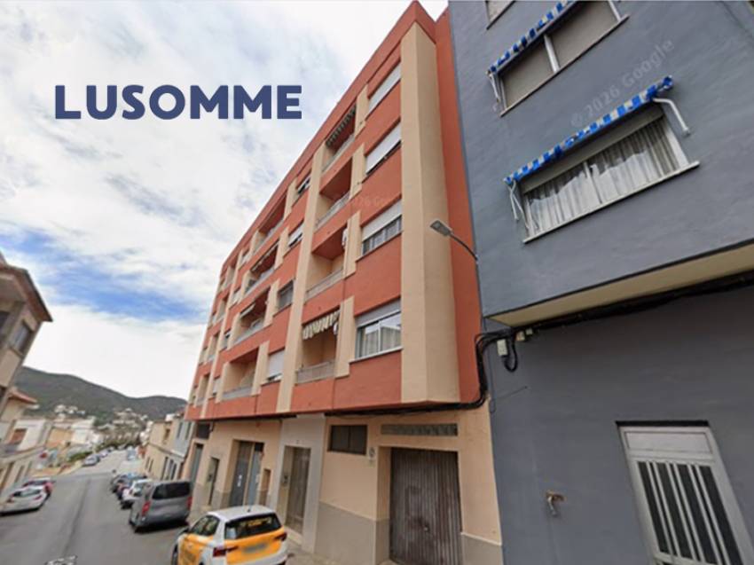 Descripción 497 - Oportunidad de inversión. Vivienda en venta en cesión de remate.
No visitable y sin financiación.

En calle Vall de Gallinera en Pego