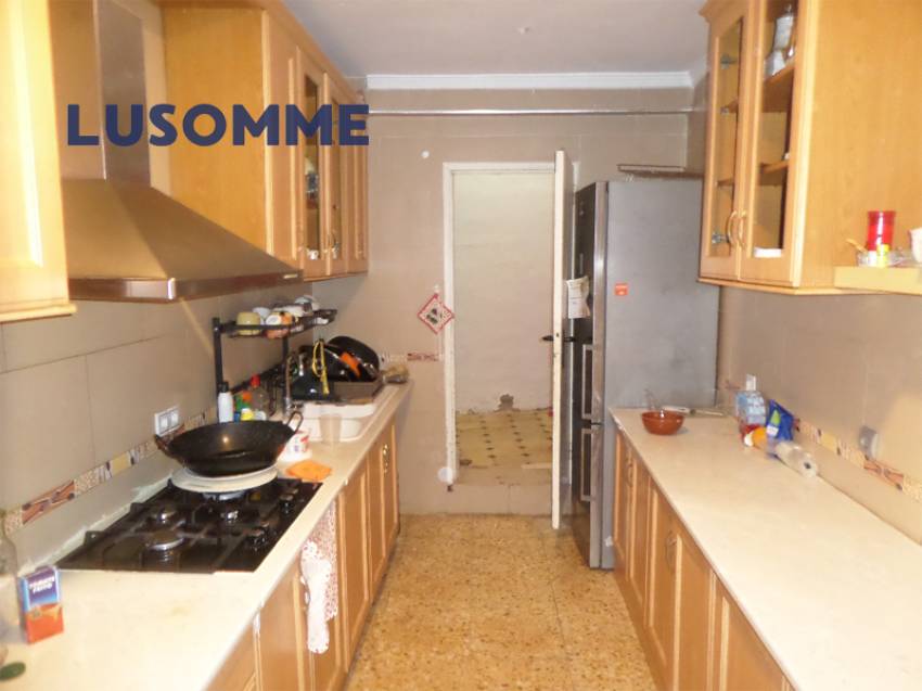 Descripción 502 - Sin comisión inmobiliaria.
Casa unifamiliar en venta en Partida Les Mallaes, Llíria.

Vivienda de una sola planta para reformar, const