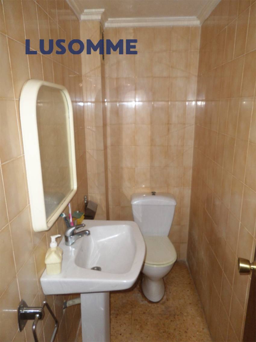 Descripción 505 - Piso en venta en Carrer Astúries, en Las Islas, la mejor zona de Puerto de Sagunto.

A 6 minutos a pie (500m) de la playa, con vistas al
