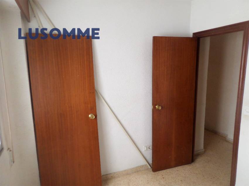 Descripción 505 - Piso en venta en Carrer Astúries, en Las Islas, la mejor zona de Puerto de Sagunto.

A 6 minutos a pie (500m) de la playa, con vistas al