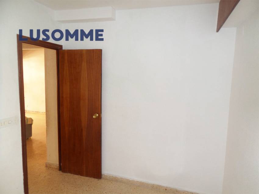Descripción 505 - Piso en venta en Carrer Astúries, en Las Islas, la mejor zona de Puerto de Sagunto.

A 6 minutos a pie (500m) de la playa, con vistas al