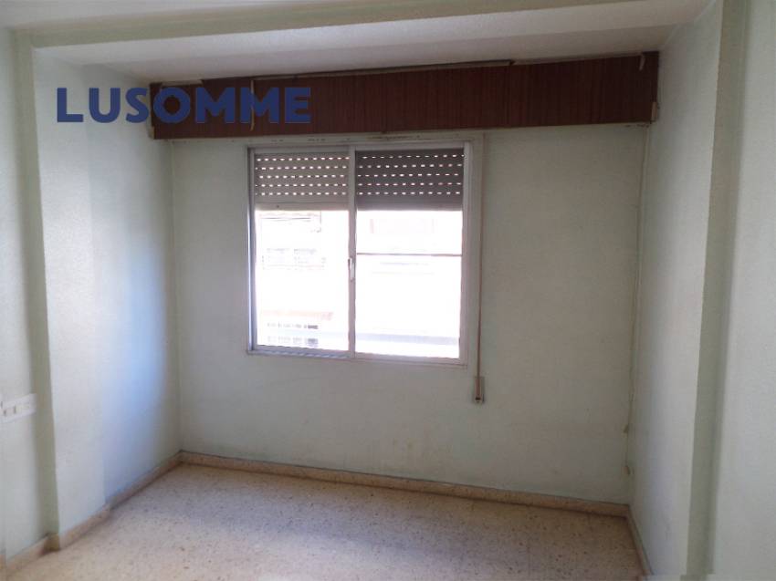 Descripción 505 - Piso en venta en Carrer Astúries, en Las Islas, la mejor zona de Puerto de Sagunto.

A 6 minutos a pie (500m) de la playa, con vistas al