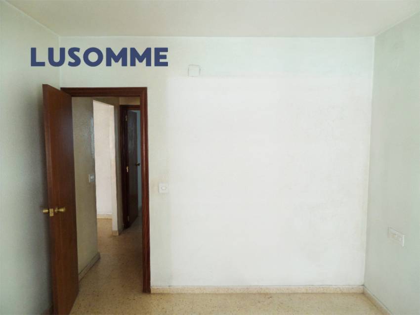 Descripción 505 - Piso en venta en Carrer Astúries, en Las Islas, la mejor zona de Puerto de Sagunto.

A 6 minutos a pie (500m) de la playa, con vistas al