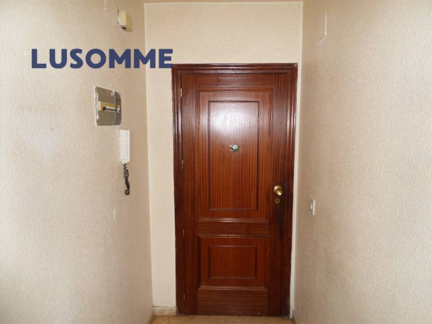 Descripción 505 - Piso en venta en Carrer Astúries, en Las Islas, la mejor zona de Puerto de Sagunto.

A 6 minutos a pie (500m) de la playa, con vistas al