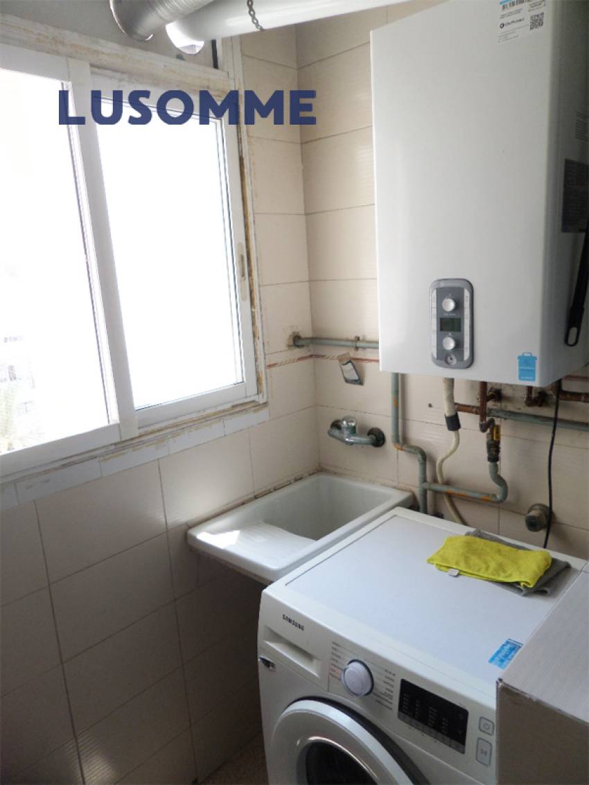 Descripción 507 - Piso en alquiler en Av. de Peris i Valero.

En estos momentos se están realizando actualizaciones en la vivienda, próximamente estará 