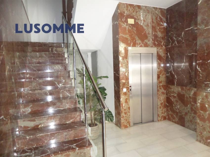 Descripción 507 - Piso en alquiler en Av. de Peris i Valero.

En estos momentos se están realizando actualizaciones en la vivienda, próximamente estará 