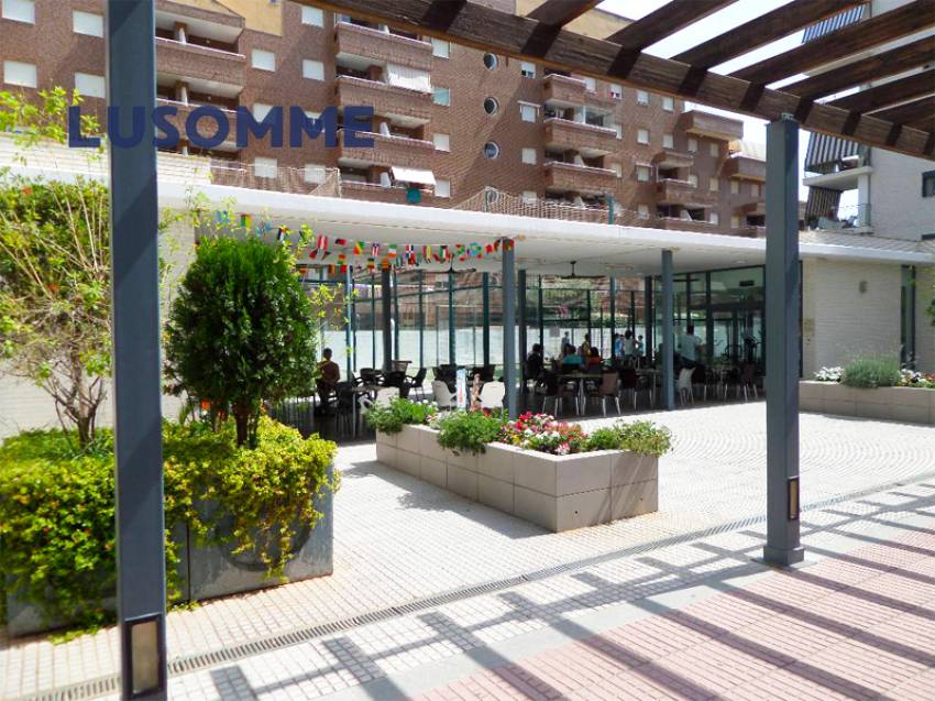Descripción 510 - Ático dúplex con dos terrazas en Av. Central, Oropesa del Mar. 
A solo 800 m de la playa.

Vivienda en novena planta con ascensor. 
C